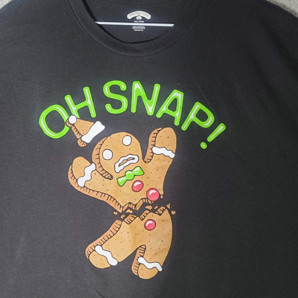 Holiday Time Black and Green Graphic Short Sleeve Tee - Picture 3 of 6